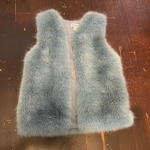 Splendid 2T faux fur blue vest